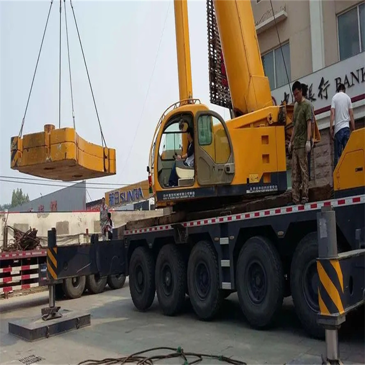 深圳当地吊车出租|机器吊装|75吨|工厂搬迁服务